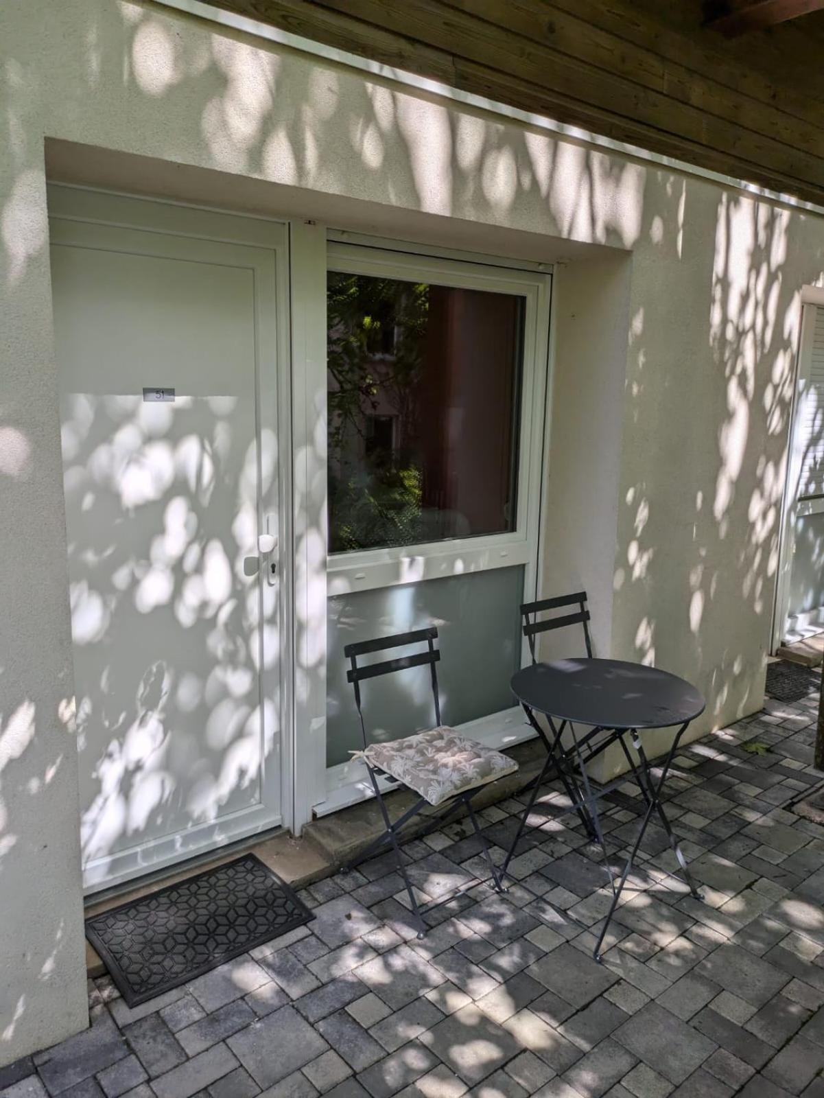 Studio Rez De Chaussee Avec Terrasse Centre Thermal Et Touristique - Casa Amnéville Exterior foto